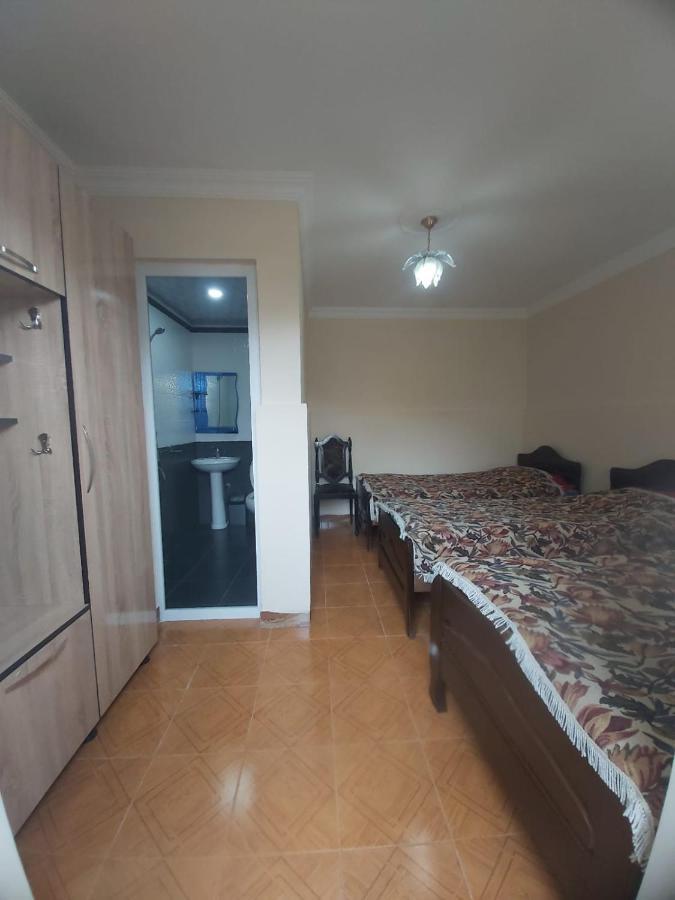 Linda Guest House 巴统 外观 照片