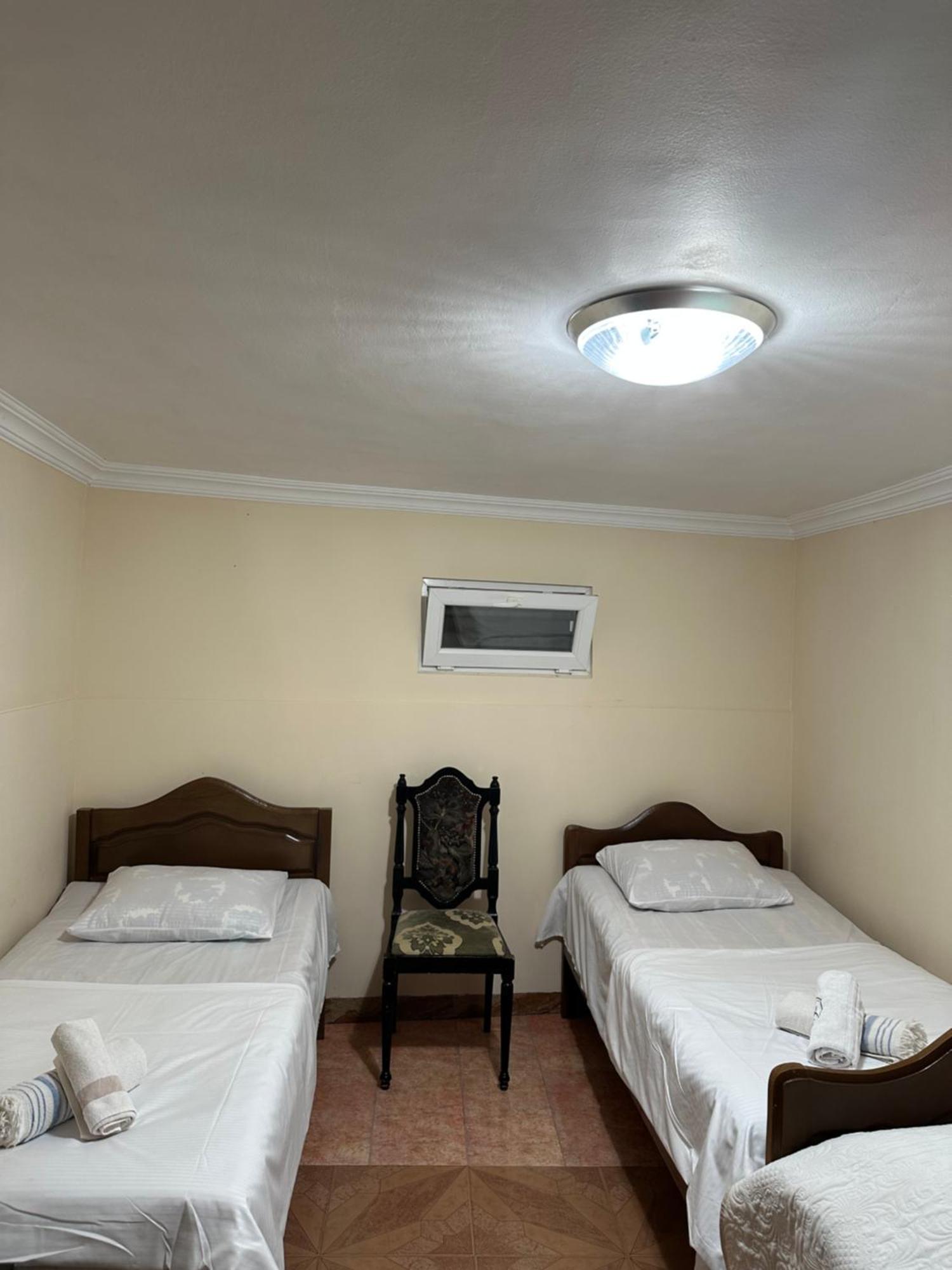 Linda Guest House 巴统 外观 照片