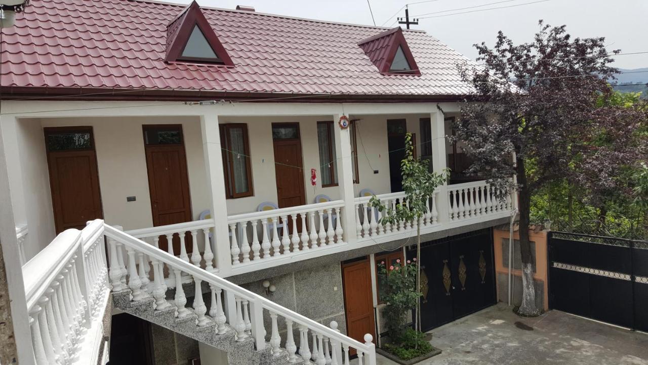 Linda Guest House 巴统 外观 照片