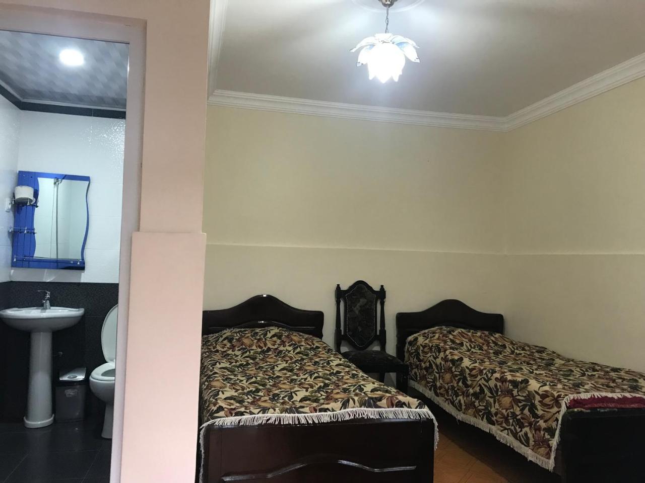 Linda Guest House 巴统 外观 照片